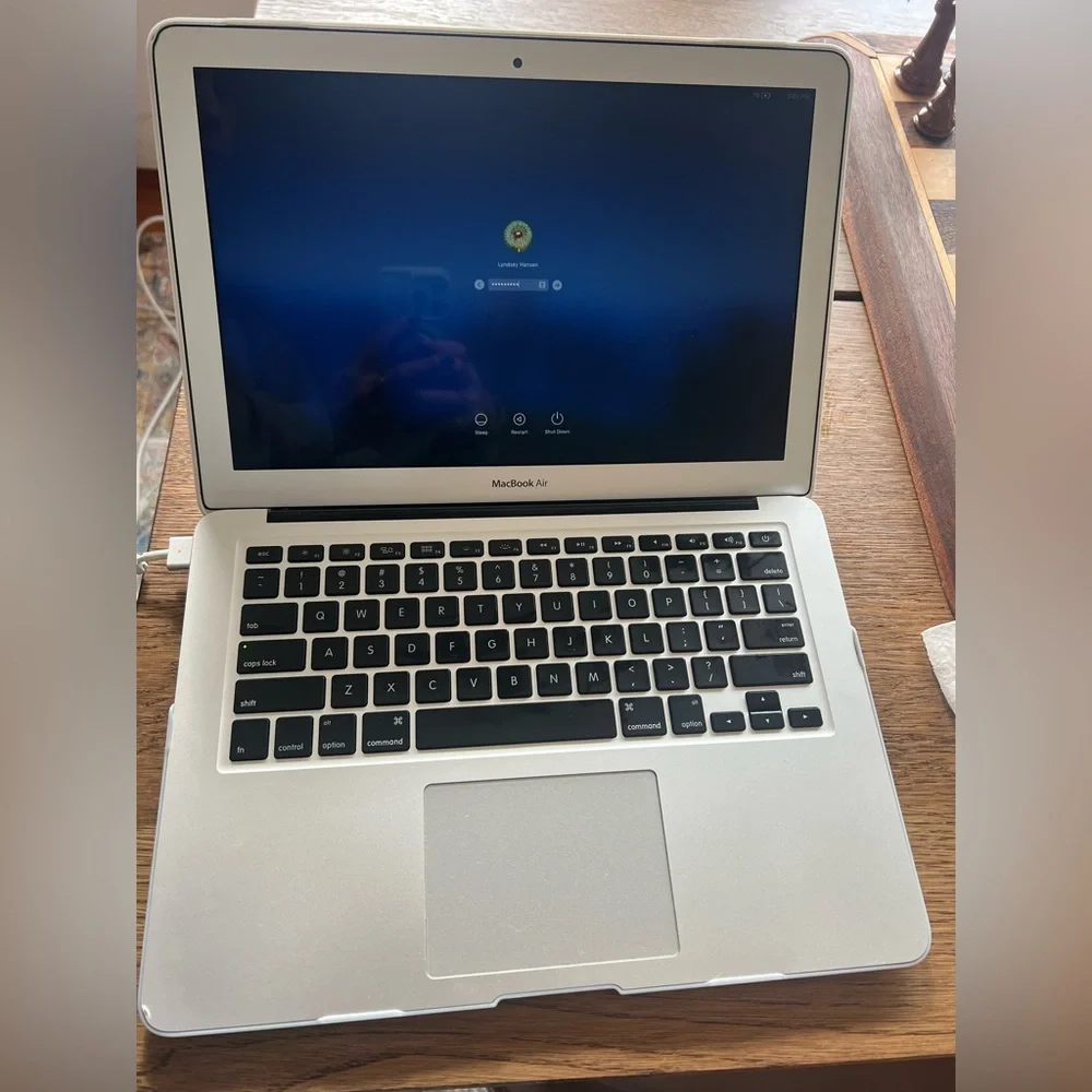 Apple MacBook Air 13” 2017 EXCELLENT CONDITION